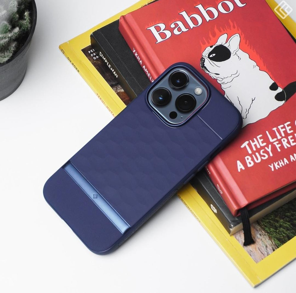 Blue Caseology Parallax MagFit Case for iPhone 13/14/15 Series