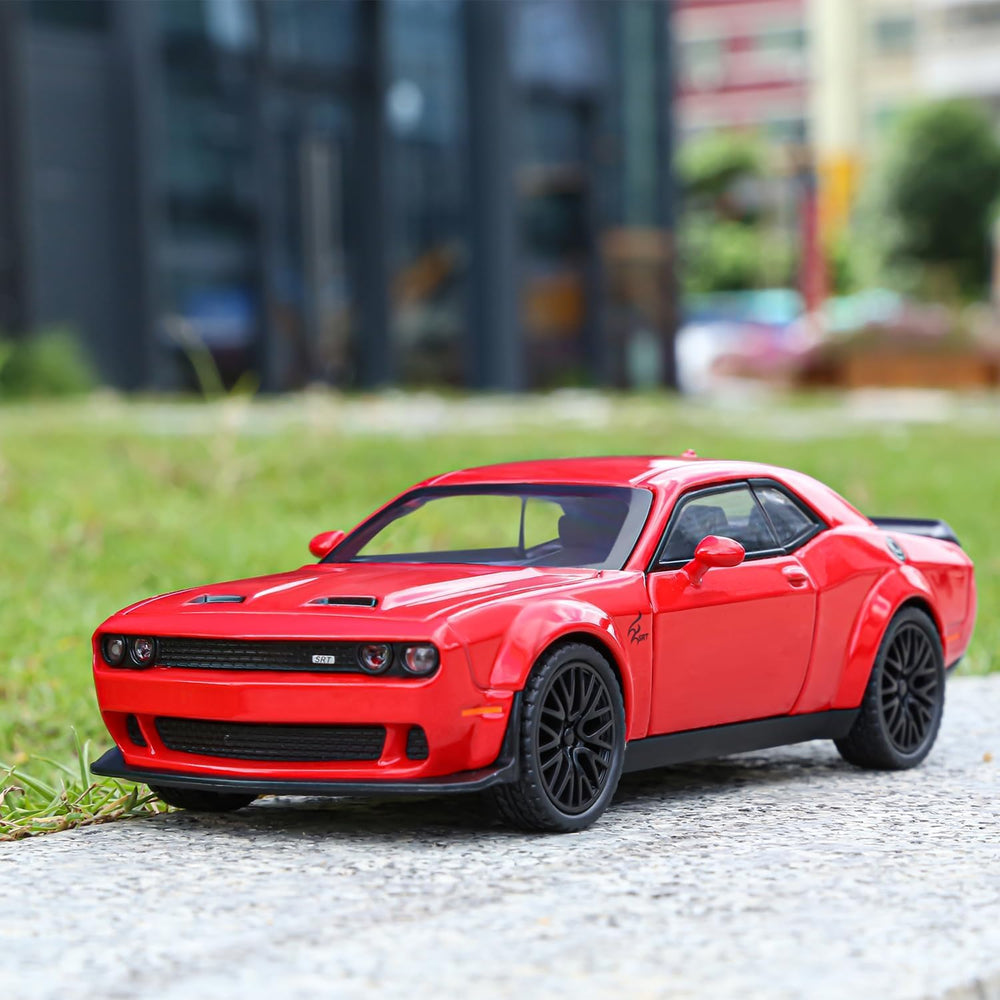 1:32 Scale Red Alloy Metal Pull Back Die-cast Dodge Challenger car