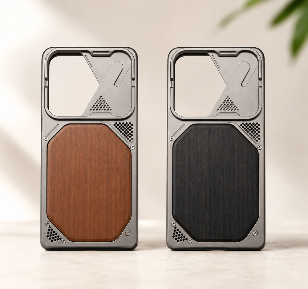 Brown Rugged Wood-Panel Protective Phone Case - Samsung S25 Ultra