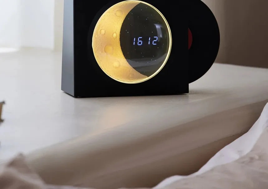 Modern Vintage Speaker with Moon Star Night Light - Black