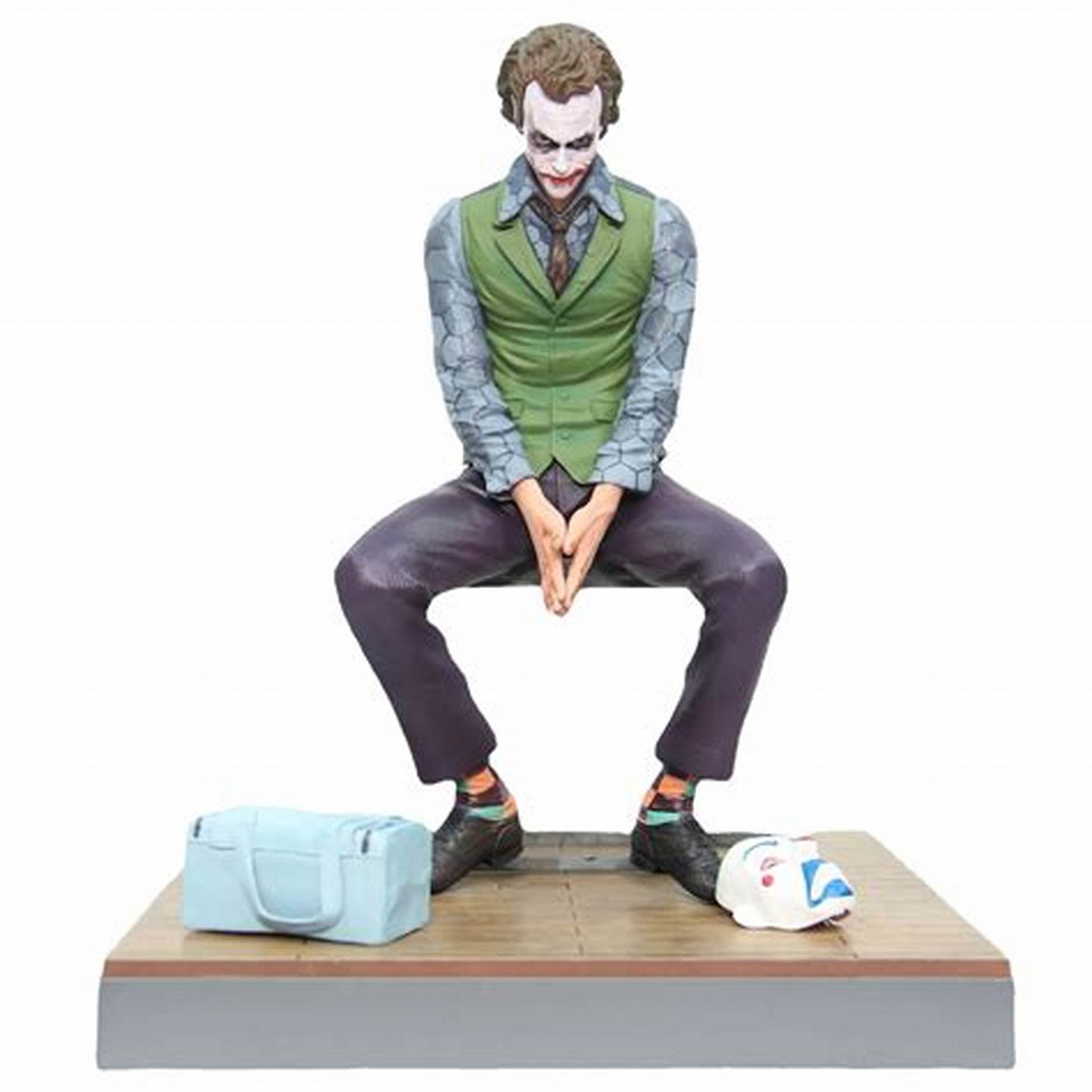 Dark Knight Heath Ledger Joker Sit Chair model Action Figure