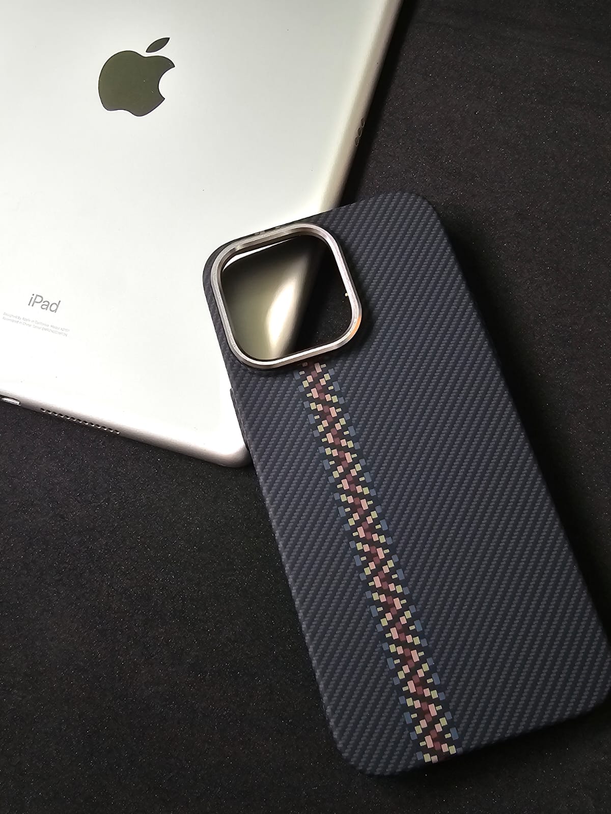 Black Classic Texture Slim PC Magnetic Cover for iPhone 15