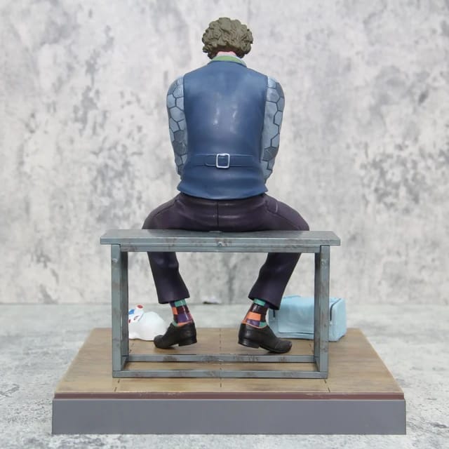 Dark Knight Heath Ledger Joker Sit Chair model Action Figure